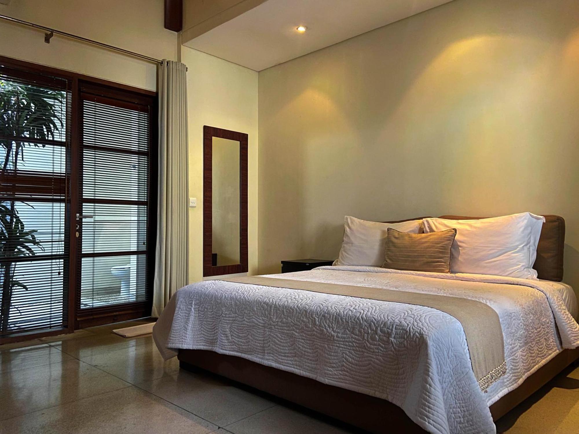 Nyaman Villas Seminyak Exterior photo