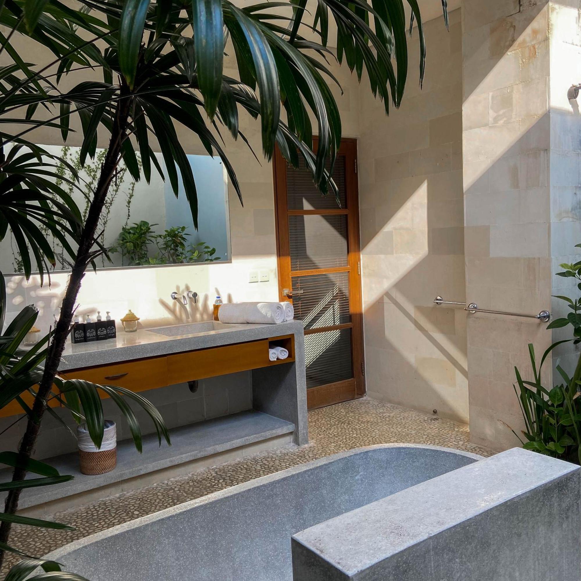 Nyaman Villas Seminyak Exterior photo